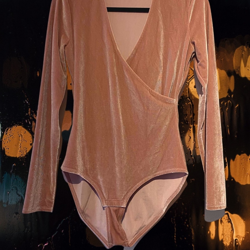 Madewell velvet wrap bodysuit  blush pink medium never worn